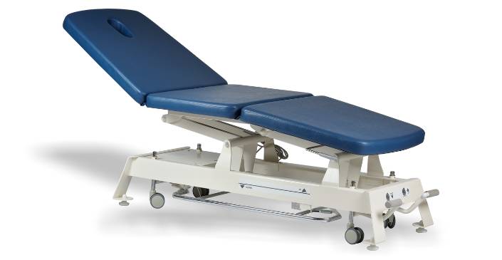 Key Features Every Modern Physiotherapy Treatment Table Should Have